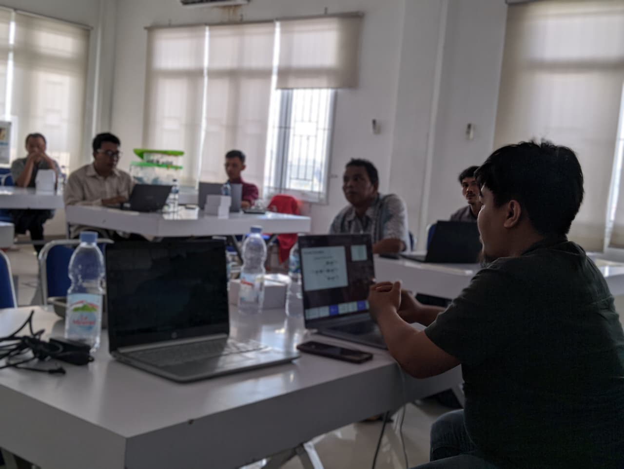 WhatsApp Image 2025-11-18 at 08.12.11